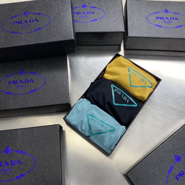 designer,replica,clothing,fake,1:1,lv,luxury,high quality 23/Prada luxury men’s underwear（Three pcs）