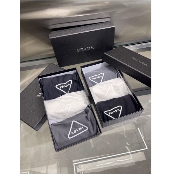 designer,replica,clothing,fake,1:1,lv,luxury,high quality 23/Prada luxury men’s underwear（Three pcs）