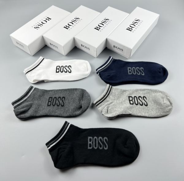 designer,replica,clothing,fake,1:1,lv,luxury,high quality 23/Hugo Boss counter latest fashion socks（5 pairs one box ）
