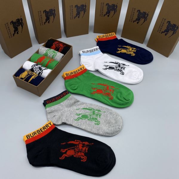 designer,replica,clothing,fake,1:1,lv,luxury,high quality 23/Burberry Burberry counter latest fashion socks（5 pairs one box ）