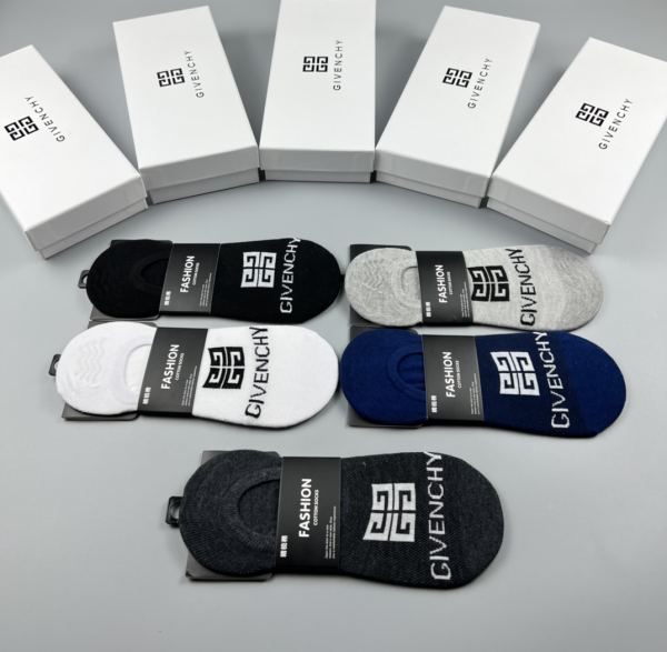 designer,replica,clothing,fake,1:1,lv,luxury,high quality 23/Givenchy’s latest fashion socks（5 pairs one box ） at Givenchy counters
