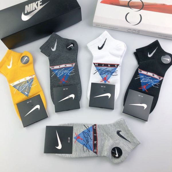 designer,replica,clothing,fake,1:1,lv,luxury,high quality 23/NIKE counter latest fashion socks（5 pairs one box ）