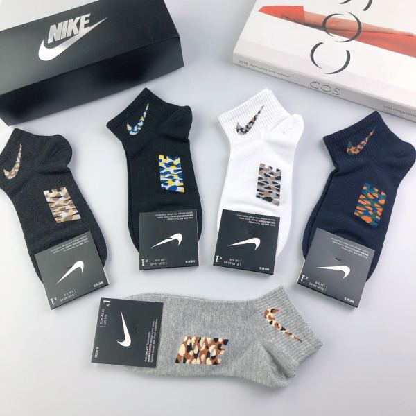 designer,replica,clothing,fake,1:1,lv,luxury,high quality 23/NIKE counter latest fashion socks（5 pairs one box ）