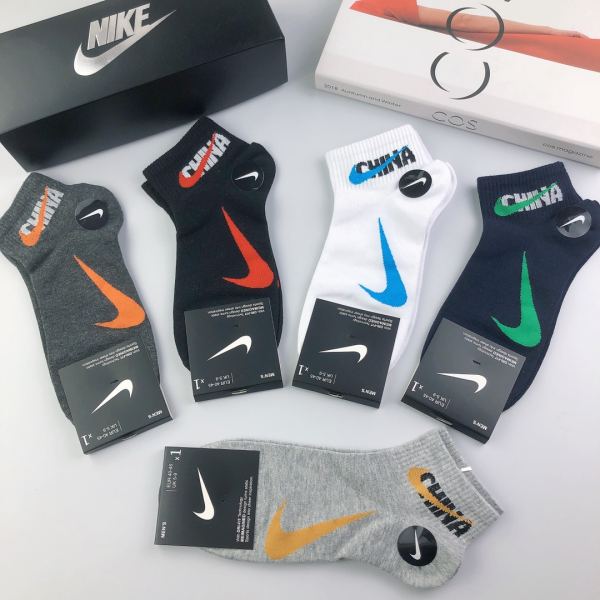 designer,replica,clothing,fake,1:1,lv,luxury,high quality 23/NIKE counter latest fashion socks（5 pairs one box ）