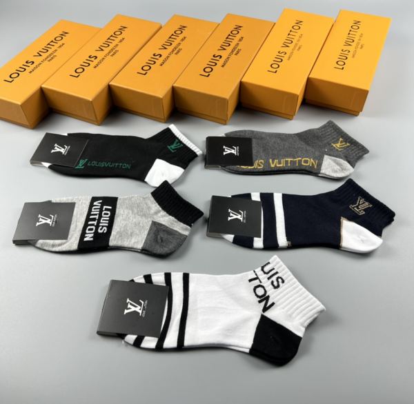 designer,replica,clothing,fake,1:1,lv,luxury,high quality 23/L* counter latest fashion socks（5 pairs one box ）