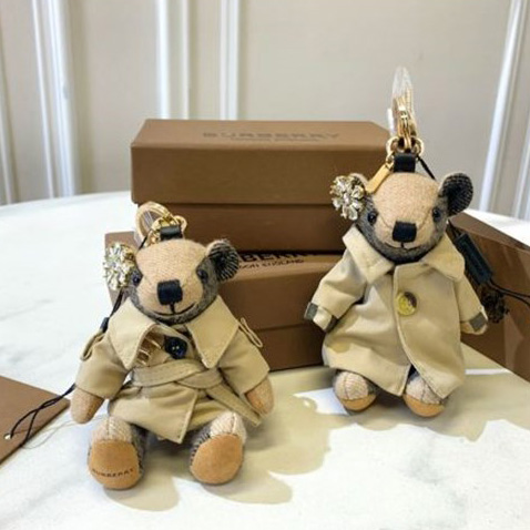 designer,replica,clothing,fake,1:1,lv,luxury,high quality 23/Burberry bear keychain
