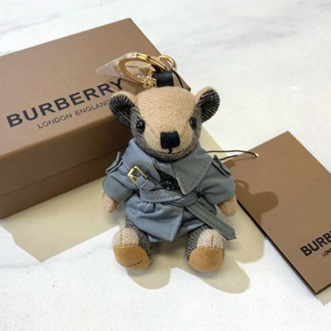 designer,replica,clothing,fake,1:1,lv,luxury,high quality 23/Burberry bear keychain