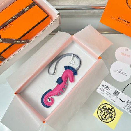 designer,replica,clothing,fake,1:1,lv,luxury,high quality 23/Hermes small seahorse bag pendant
