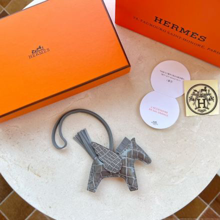designer,replica,clothing,fake,1:1,lv,luxury,high quality 23/Hermes all crocodile bag pendant