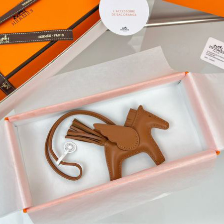 designer,replica,clothing,fake,1:1,lv,luxury,high quality 23/Hermes Pegasus-shaped bag pendant