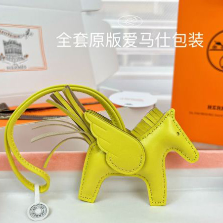 designer,replica,clothing,fake,1:1,lv,luxury,high quality 23/Hermes Pegasus-shaped bag pendant