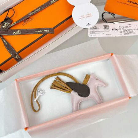 designer,replica,clothing,fake,1:1,lv,luxury,high quality 23/Hermes Pegasus-shaped bag pendant