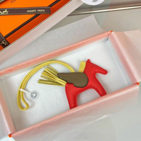 designer,replica,clothing,fake,1:1,lv,luxury,high quality 23/Hermes Pegasus-shaped bag pendant