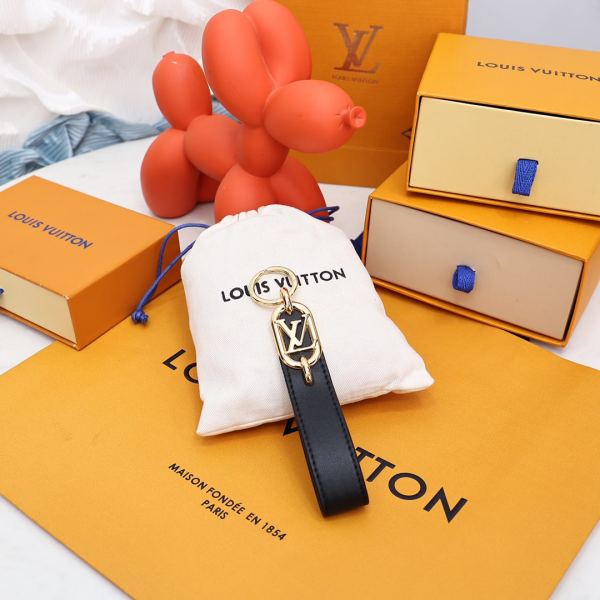 designer,replica,clothing,fake,1:1,lv,luxury,high quality 23/L* LINK DRAGONNE keychain/M00826