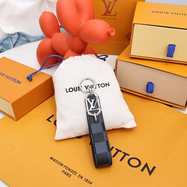 designer,replica,clothing,fake,1:1,lv,luxury,high quality 23/L* LINK DRAGONNE keychain/M00826