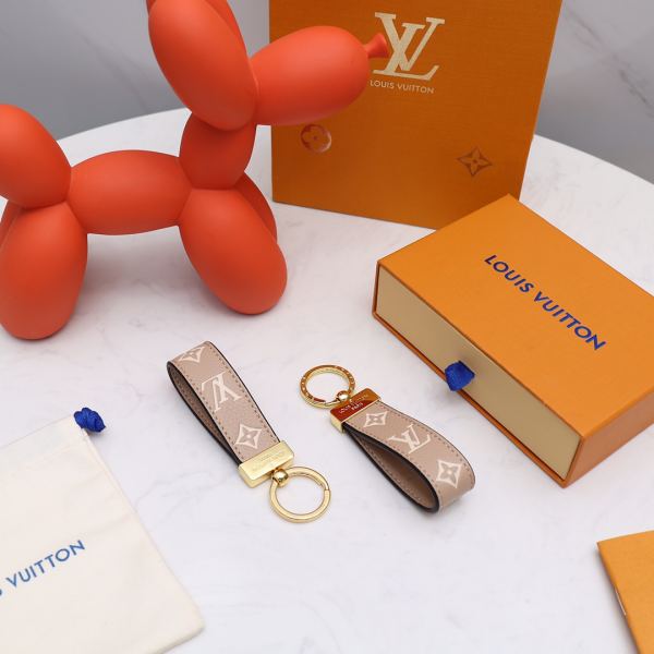 designer,replica,clothing,fake,1:1,lv,luxury,high quality 23/L* keychain/M65221