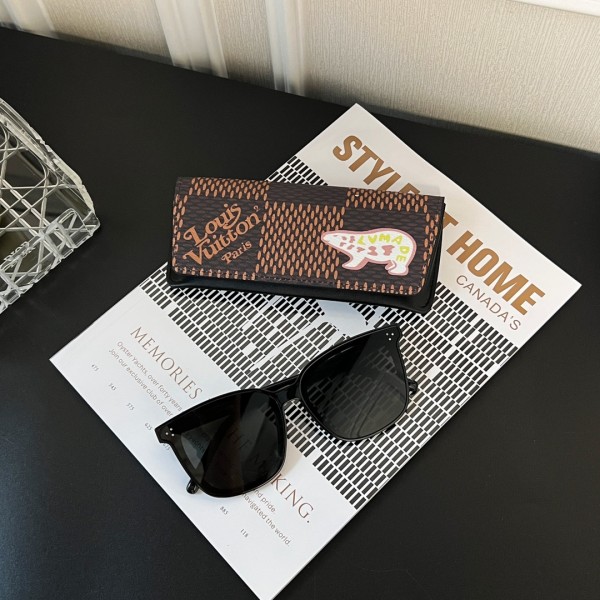 designer,replica,clothing,fake,1:1,lv,luxury,high quality 23/L* glasses case/16.5×7.5×3cm