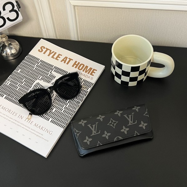 designer,replica,clothing,fake,1:1,lv,luxury,high quality 23/L* glasses case/16.5×7.5×3cm