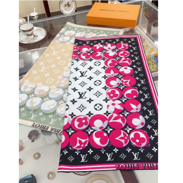 designer,replica,clothing,fake,1:1,lv,luxury,high quality L* scarf/90*90
