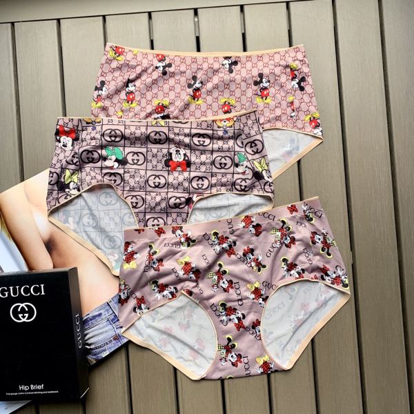 designer,replica,clothing,fake,1:1,lv,luxury,high quality 【3pcs】Gucci’s new Mickey Mouse print women’s mid-waist seamless underwear