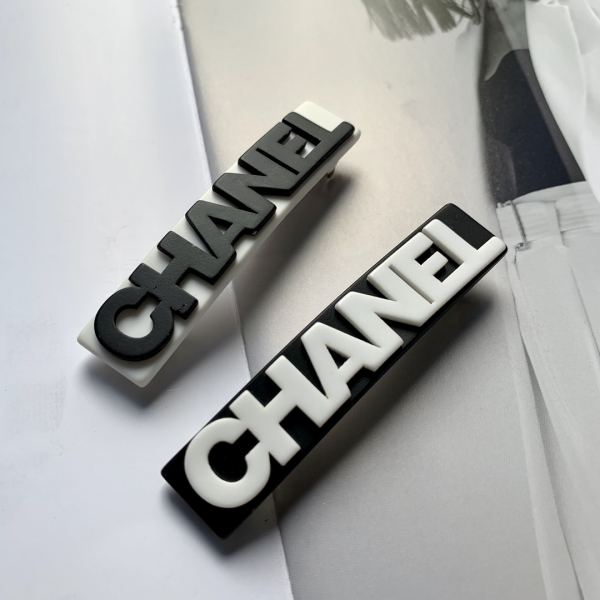 designer,replica,clothing,fake,1:1,lv,luxury,high quality 【2pcs 】 C*’s new three-dimensional letter black and white fashion spring clip hair clip