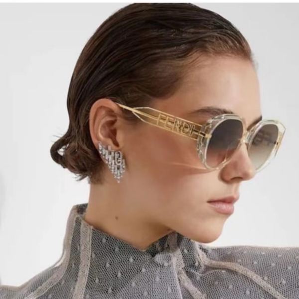 designer,replica,clothing,fake,1:1,lv,luxury,high quality Fendi official 1:1 version sunglasses / FE40083U