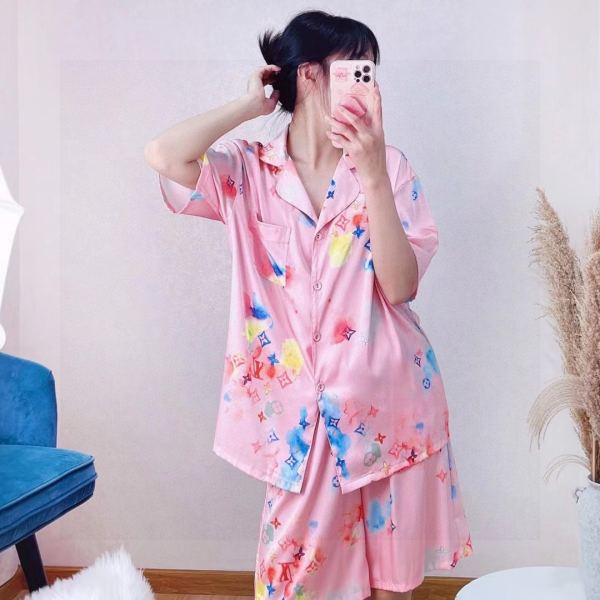 designer,replica,clothing,fake,1:1,lv,luxury,high quality 23/L* women’s new home pajamas set