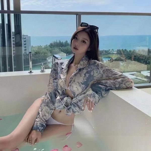 designer,replica,clothing,fake,1:1,lv,luxury,high quality 23/Dior women’s new home pajamas set