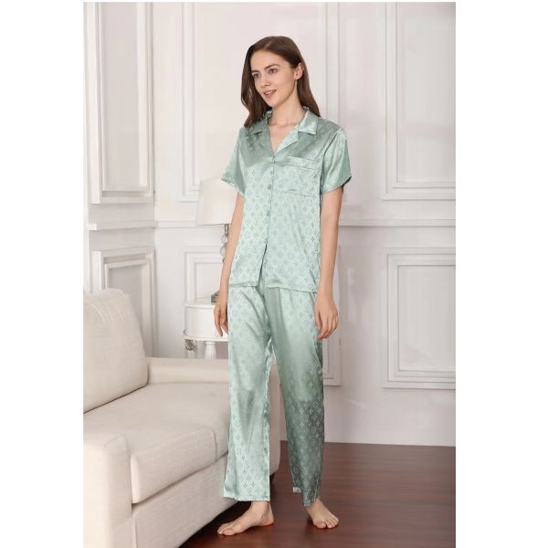 designer,replica,clothing,fake,1:1,lv,luxury,high quality 23/L* women’s new home pajamas set
