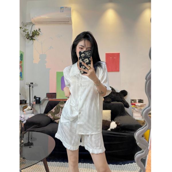 designer,replica,clothing,fake,1:1,lv,luxury,high quality 23/Celine women’s new home pajamas set