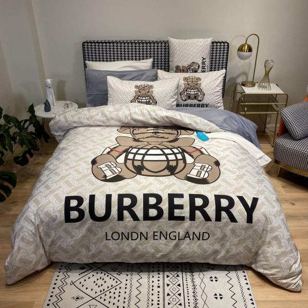 designer,replica,clothing,fake,1:1,lv,luxury,high quality Burberry new four-piece suit