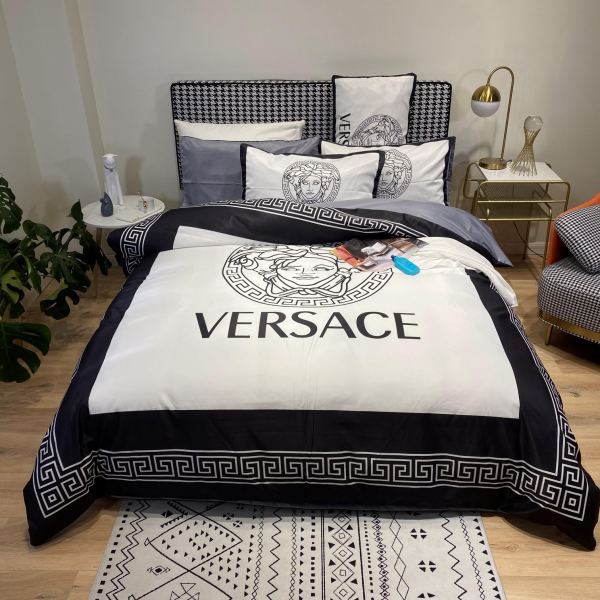 designer,replica,clothing,fake,1:1,lv,luxury,high quality Versace new four-piece suit