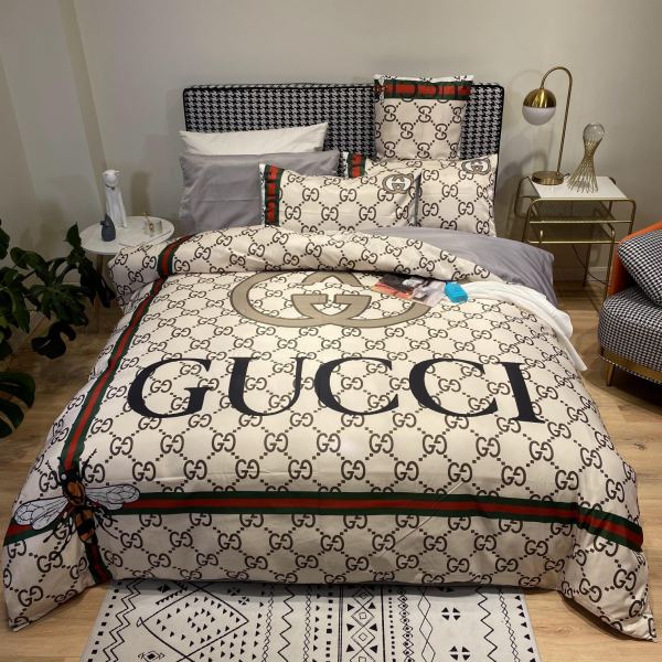 designer,replica,clothing,fake,1:1,lv,luxury,high quality Gucci new four-piece suit
