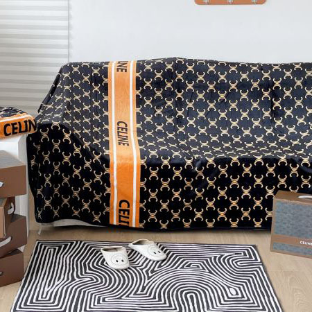 designer,replica,clothing,fake,1:1,lv,luxury,high quality Celine new multifunctional blanket