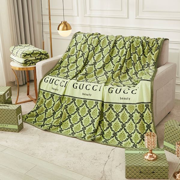 designer,replica,clothing,fake,1:1,lv,luxury,high quality Gucci new multifunctional blanket