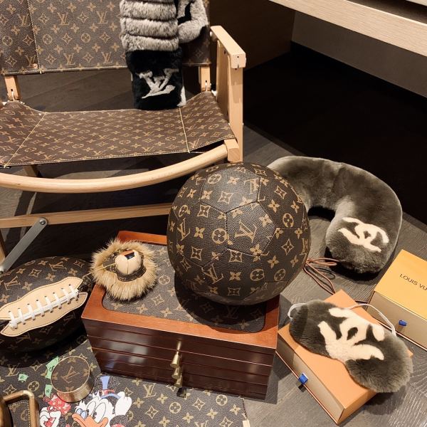 designer,replica,clothing,fake,1:1,lv,luxury,high quality louis vuitton football