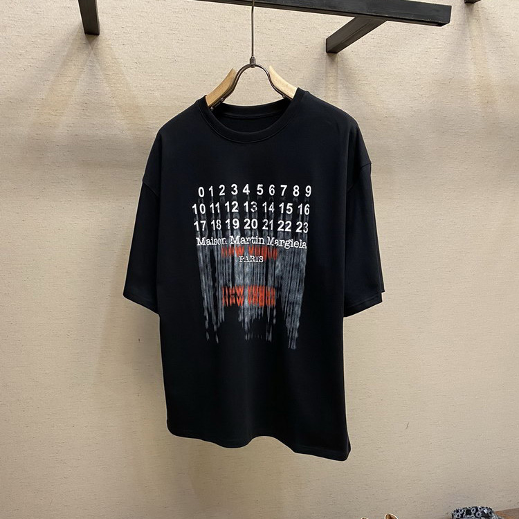 designer,replica,clothing,fake,1:1,lv,luxury,high quality 23/MM6 men’s round neck short-sleeved T-shirt designer,replica,clothing,fake,1:1,lv,luxury,high quality 23/MM6 men’s round neck short-sleeved T-shirt