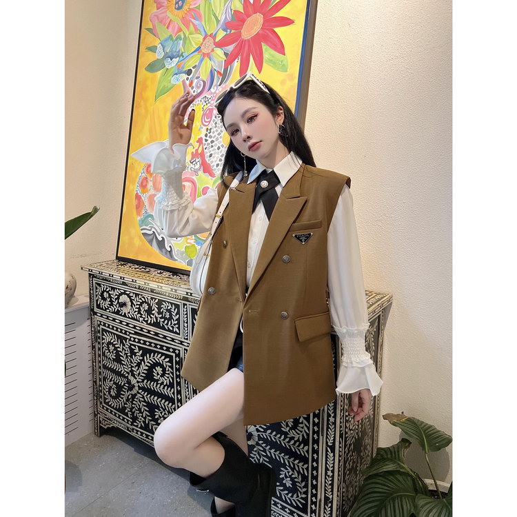 designer,replica,clothing,fake,1:1,lv,luxury,high quality 23/Prada women’s sleeveless vest designer,replica,clothing,fake,1:1,lv,luxury,high quality 23/Prada women’s sleeveless vest