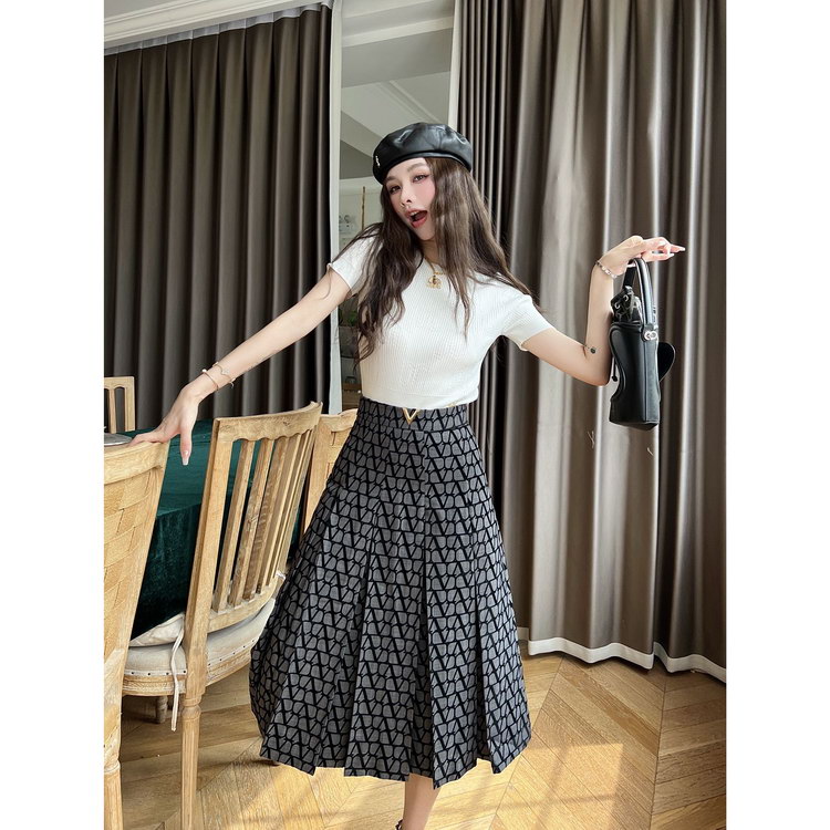 designer,replica,clothing,fake,1:1,lv,luxury,high quality 23/Valentino women’s skirt designer,replica,clothing,fake,1:1,lv,luxury,high quality 23/Valentino women’s skirt