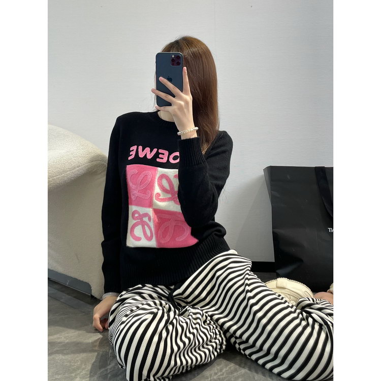 designer,replica,clothing,fake,1:1,lv,luxury,high quality 23/Loewe women’s long-sleeved sweater designer,replica,clothing,fake,1:1,lv,luxury,high quality 23/Loewe women’s long-sleeved sweater