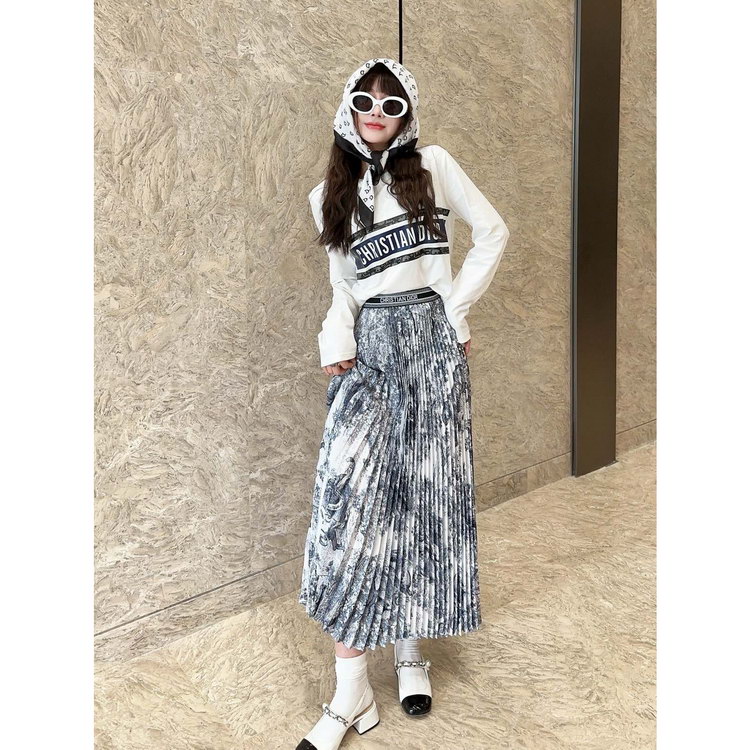 designer,replica,clothing,fake,1:1,lv,luxury,high quality 23/Dior women’s skirt designer,replica,clothing,fake,1:1,lv,luxury,high quality 23/Dior women’s skirt