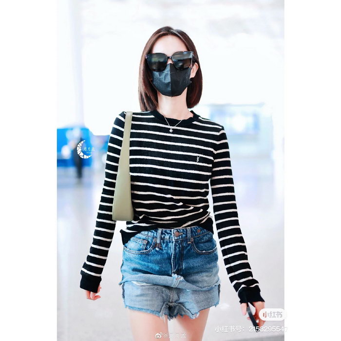 designer,replica,clothing,fake,1:1,lv,luxury,high quality 23/YSL women’s long-sleeved sweater designer,replica,clothing,fake,1:1,lv,luxury,high quality 23/YSL women’s long-sleeved sweater