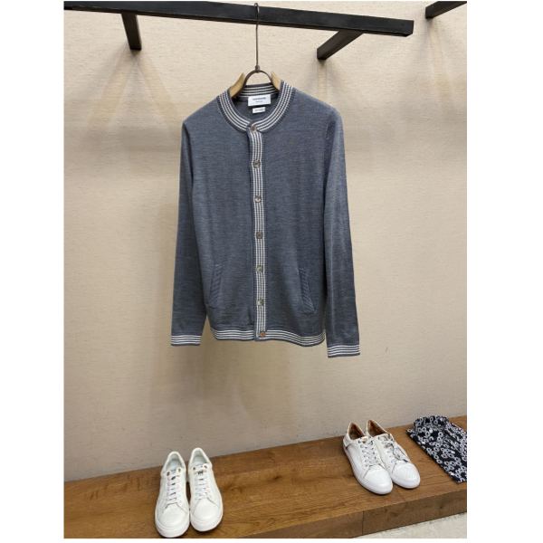 designer,replica,clothing,fake,1:1,lv,luxury,high quality 23/Thom Browne Men’s Fashionable Off Long Sleeve Sweater Jacket