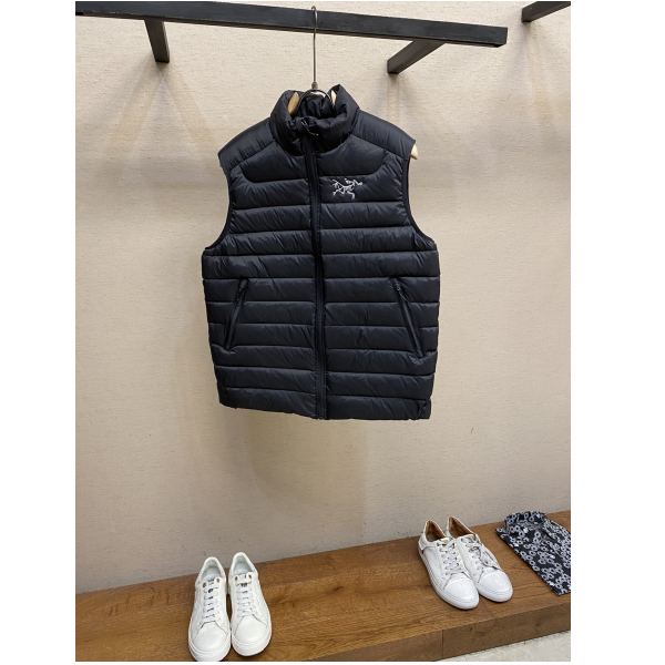 designer,replica,clothing,fake,1:1,lv,luxury,high quality 23/Arctery men’s sleeveless down vest