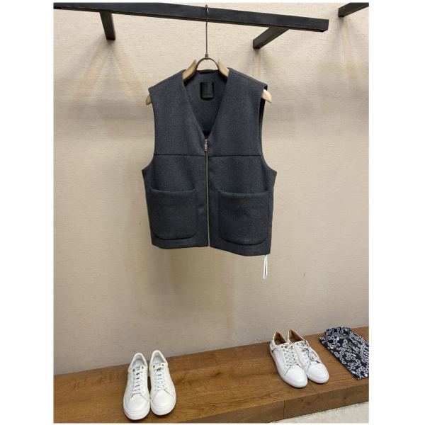 designer,replica,clothing,fake,1:1,lv,luxury,high quality 23/Givenchy men’s sleeveless vest