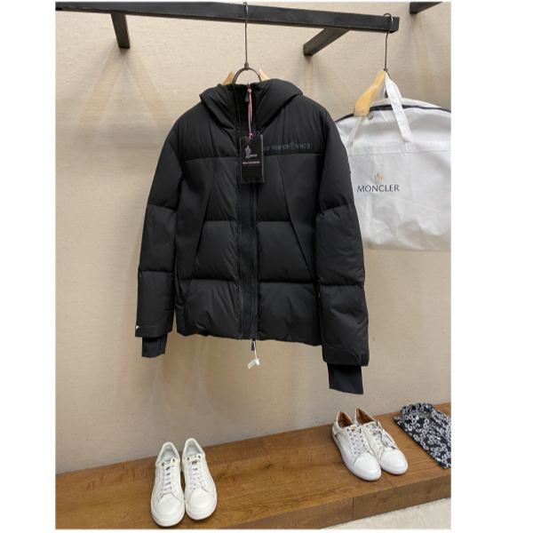 designer,replica,clothing,fake,1:1,lv,luxury,high quality 23/Mencler men’s long-sleeved down jacket