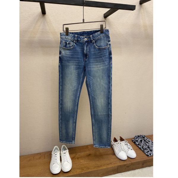 designer,replica,clothing,fake,1:1,lv,luxury,high quality 23/Valentino men’s denim trousers