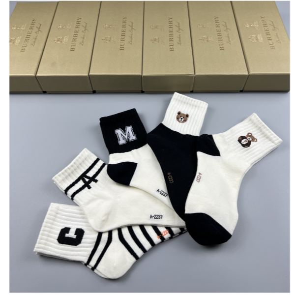 designer,replica,clothing,fake,1:1,lv,luxury,high quality Burberry2023 new autumn and winter mid-calf socks (5 pairs one box)
