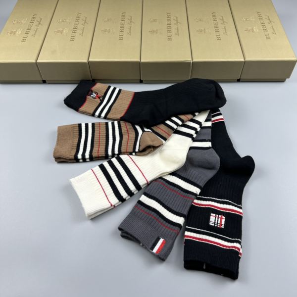designer,replica,clothing,fake,1:1,lv,luxury,high quality Burberry2023 new autumn and winter mid-calf socks (5 pairs one box)