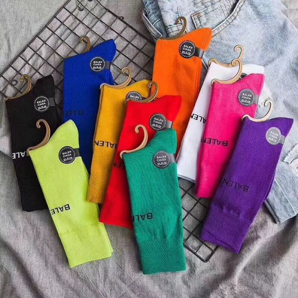 designer,replica,clothing,fake,1:1,lv,luxury,high quality Balenciaga2023 new autumn and winter socks (5 pairs one box)